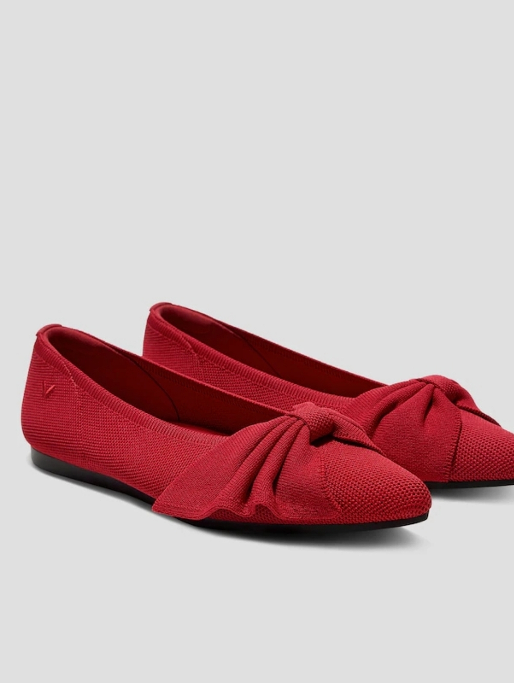 Vivaia Flats Knotte  Red Knot-Front  Flats Size 39, Almond Toe